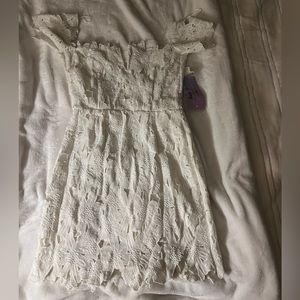 White shirt sleeve lace dress NEVER worn